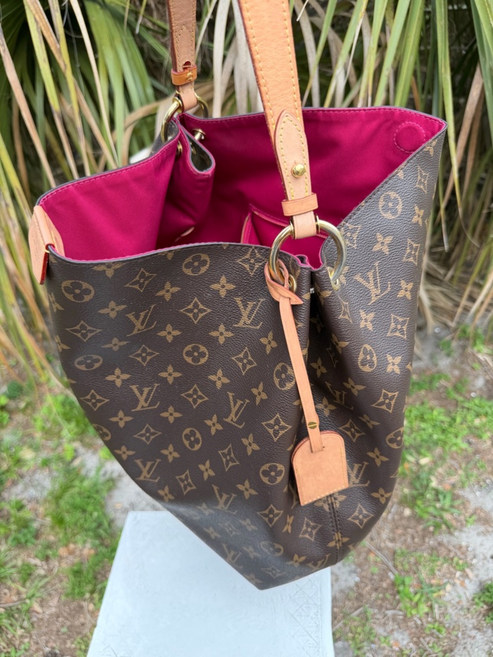 Authentic Louis Vuitton Graceful hobo Monogram Canvas Shoulder MM bag W/Dustcove - Picture 16 of 16